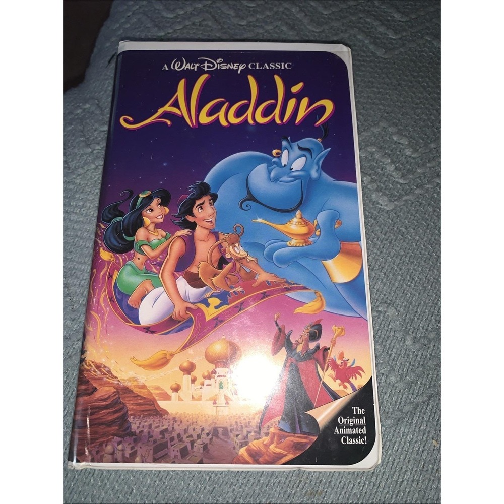 Aladdin (VHS 1993) -Walt Disney's Black Diamond Classic Clamshell Case
